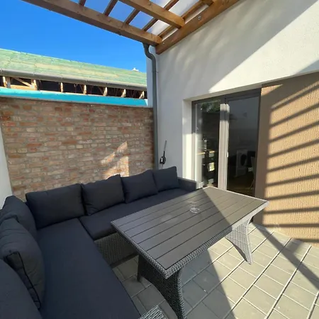 Apartment Dream Levél